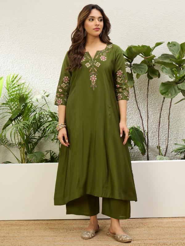 VP 9713 M Women's Mehendi Green Embroidered Yoke Design Straight Kurta Pant Set